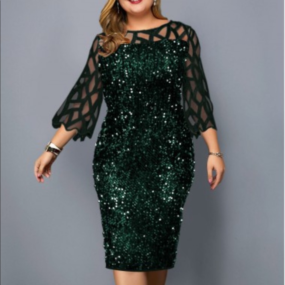 Sequin Detail Mesh Panel Plus Size Dress